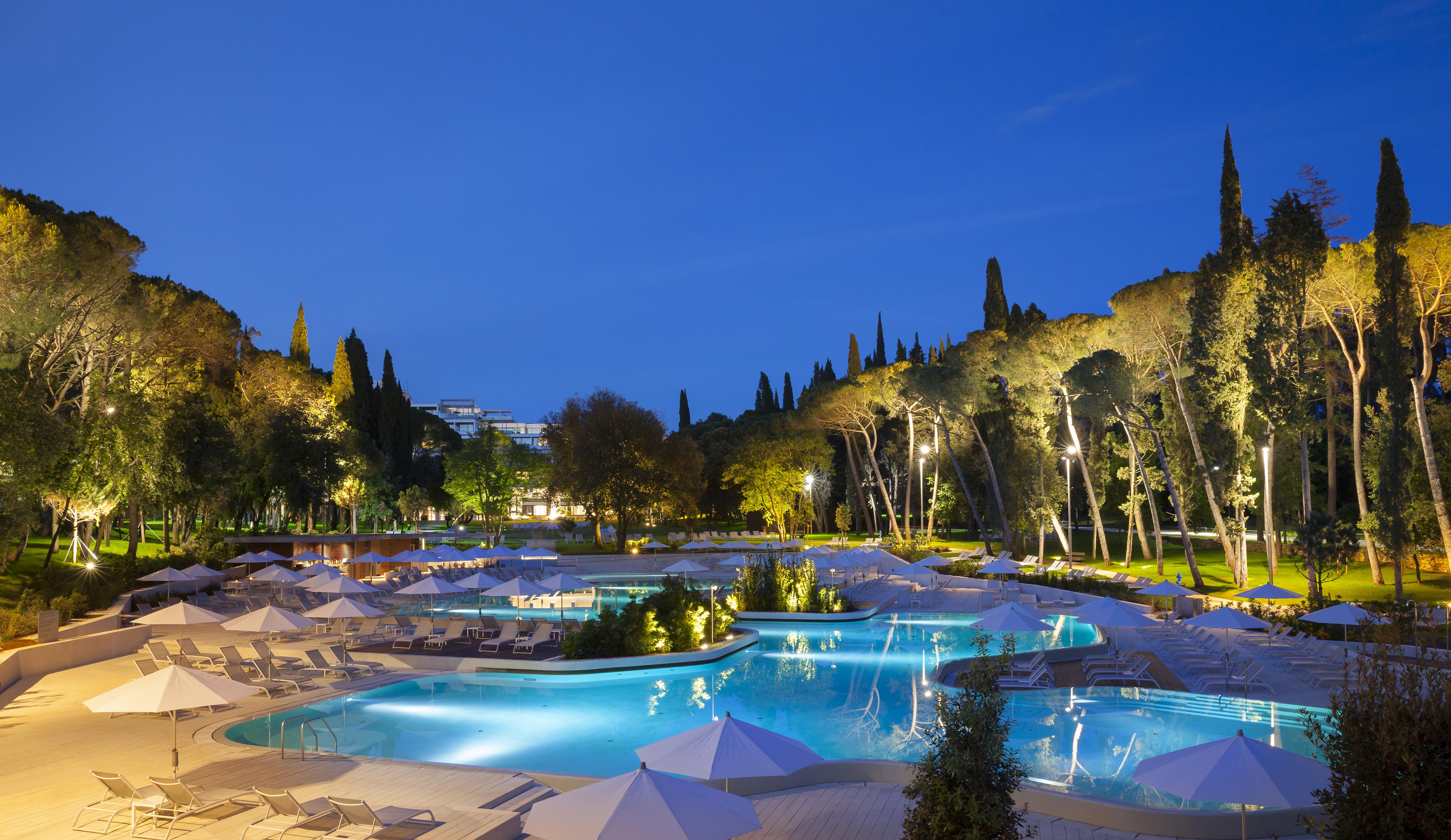 Lone Hotel By Maistra Collection Rovinj Dış mekan fotoğraf The resort's main pool