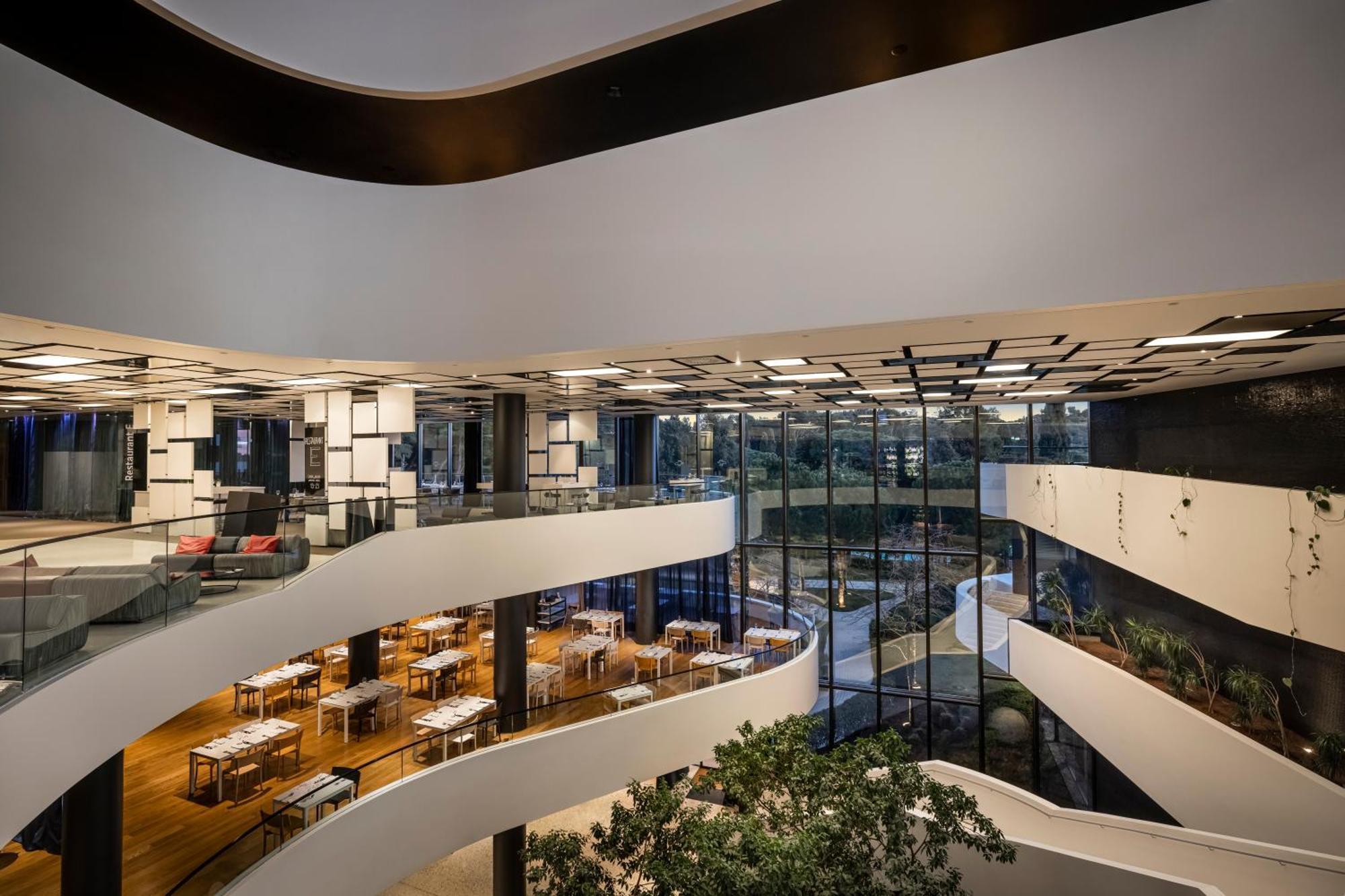 Lone Hotel By Maistra Collection Rovinj Dış mekan fotoğraf The interior of the building